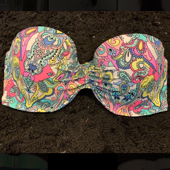 Bathingsuit top worn once - Picture 1 of 2